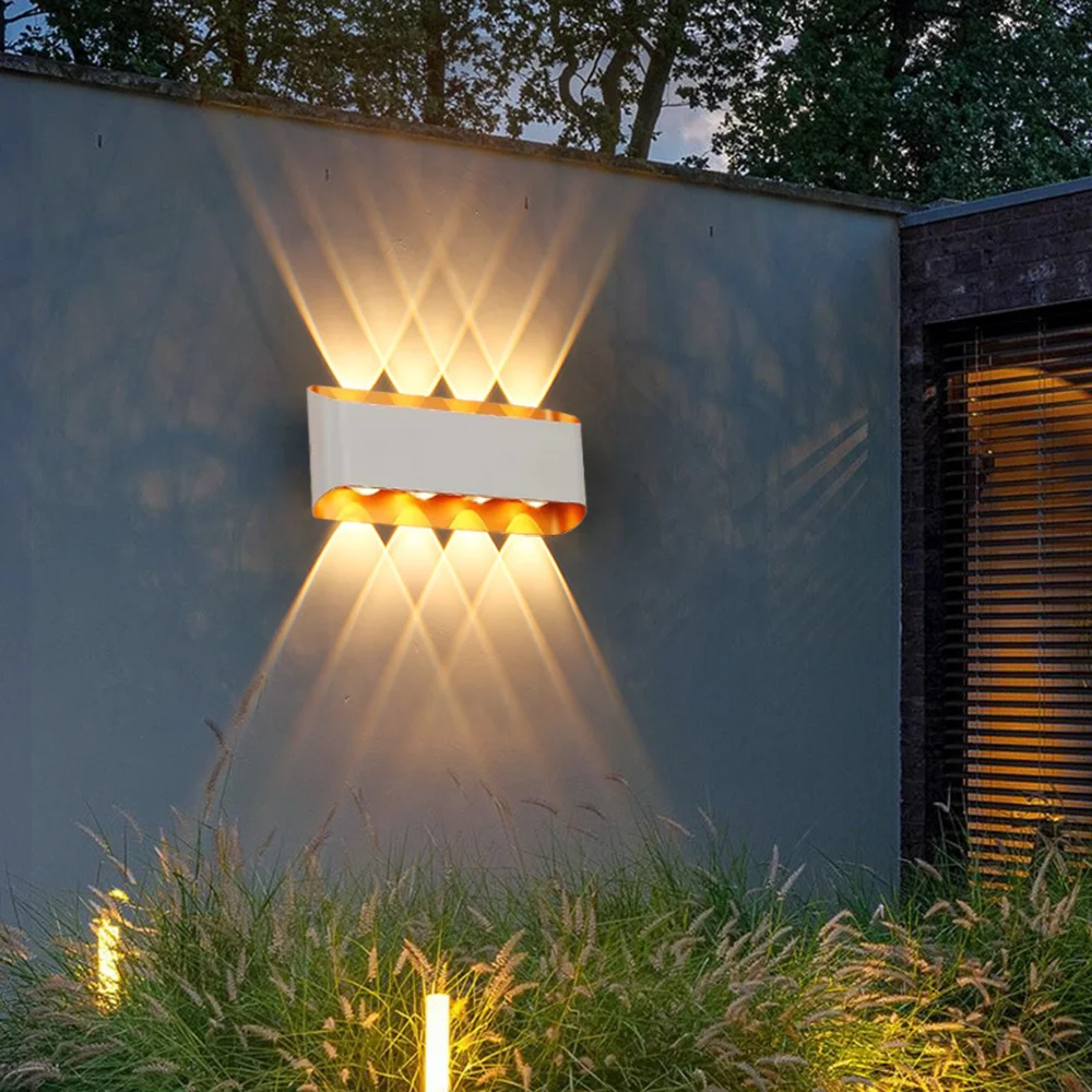 Modern ve Minimalist Dış Mekan - Outdoor Lighting With Outlet incelemesi ve fiyatı